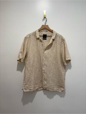 Stitch Note Men’s Linen Button Down